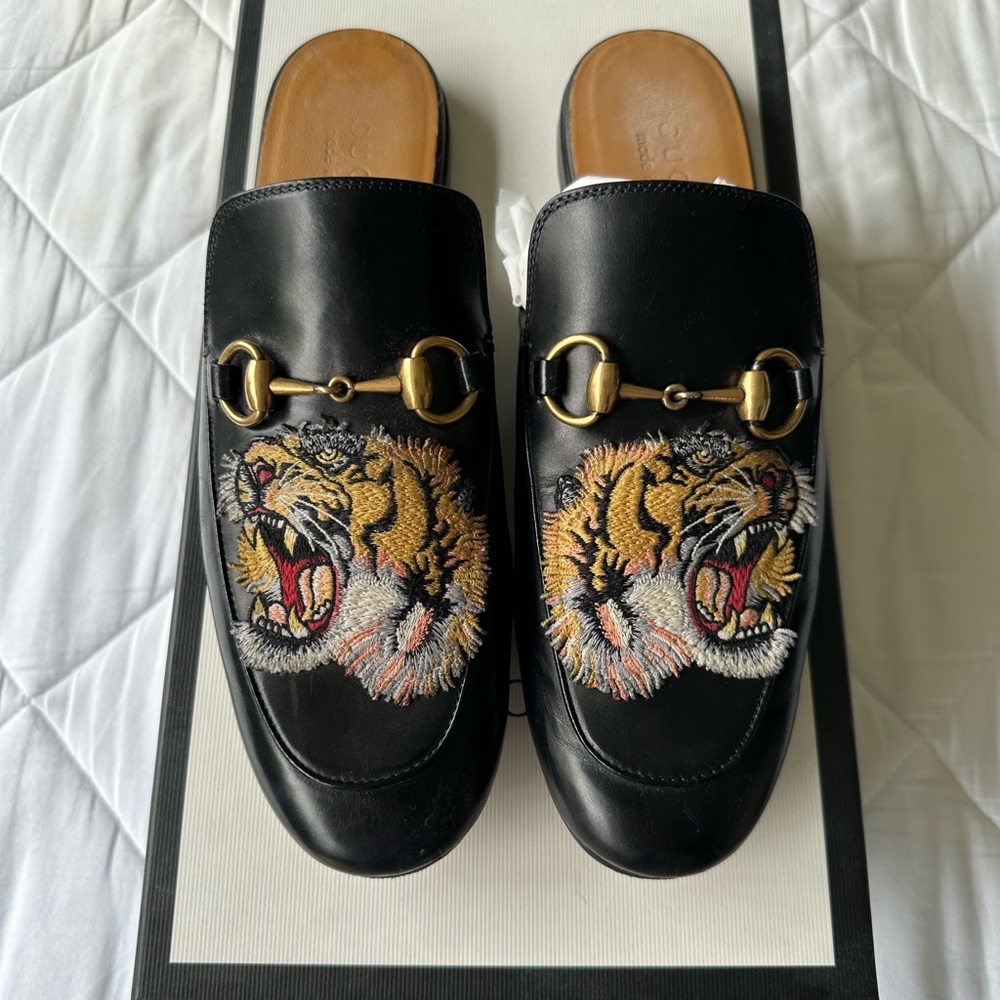 Princetown Loafer W/Tiger Appliqué